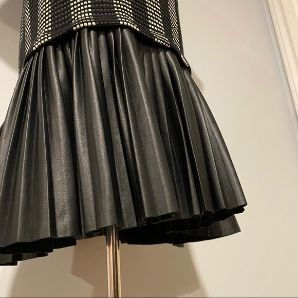 Zara woven striped dress with faux leather pleats - Picture 7 of 9